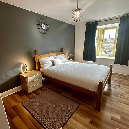 Two Bedroom Flat Town Centre Колчестър Екстериор снимка