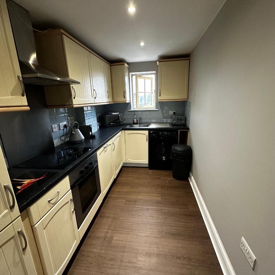Two Bedroom Flat Town Centre Колчестър Екстериор снимка